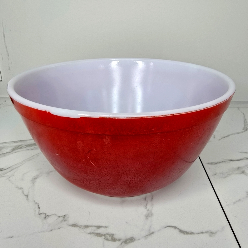 Pyrex Primary Red 402 Nesting Bowl 1.5qt
